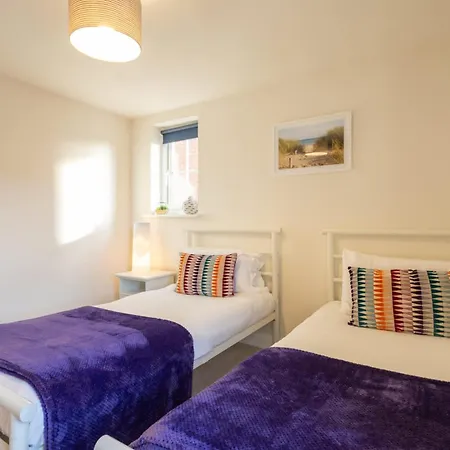 Host & - The Sanctuary * 惠特比